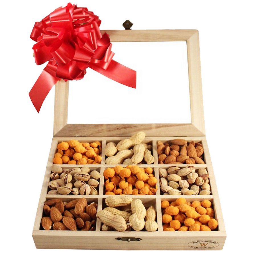 going-nuts-nuts-selection-platter-send-gifts-in-europe