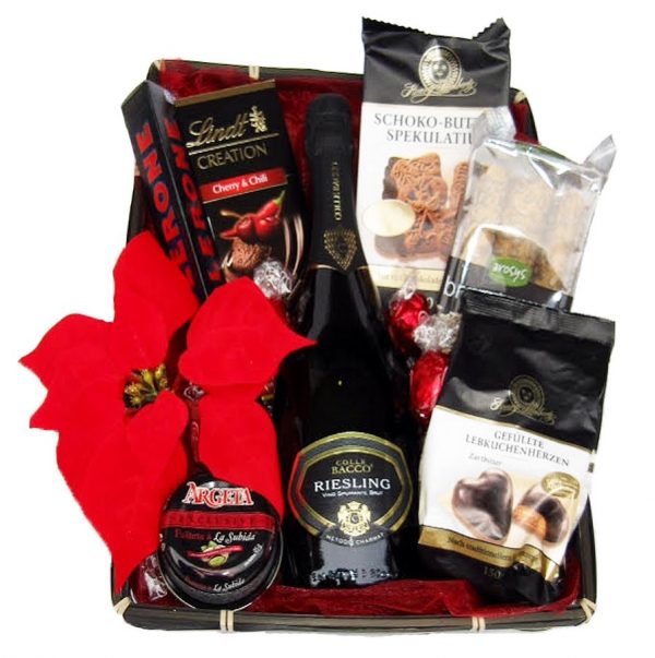 Red Black Christmas Pearl - Gift Basket