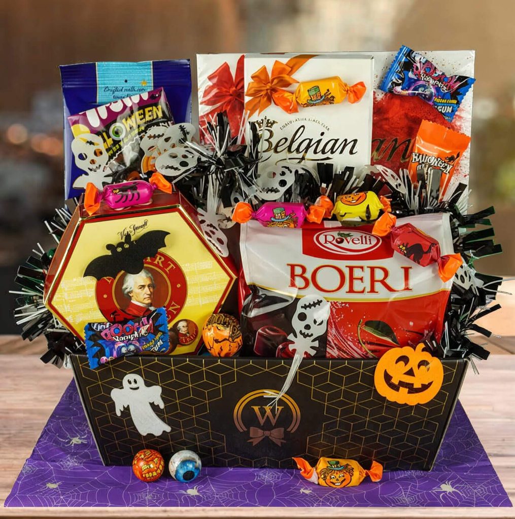 Sweet Lover – Halloween Gift Basket by Walwater Gifts