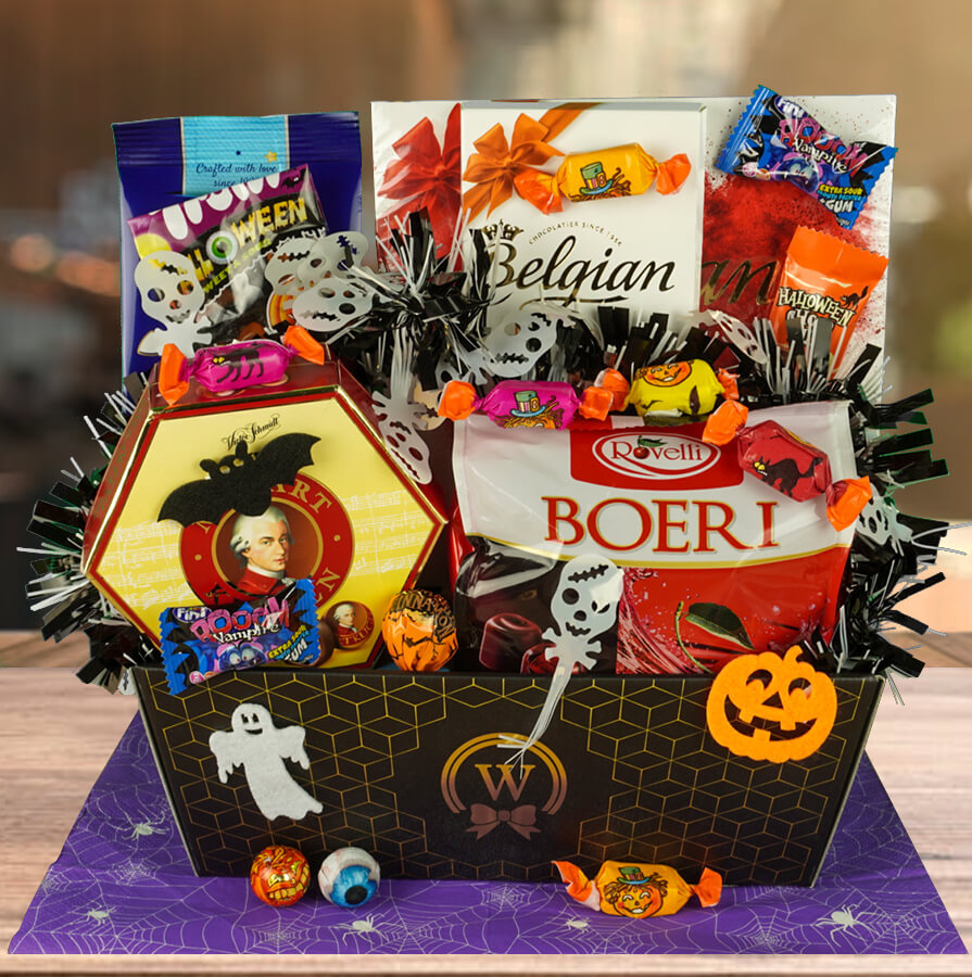 Sweet Lover – Halloween Gift Basket