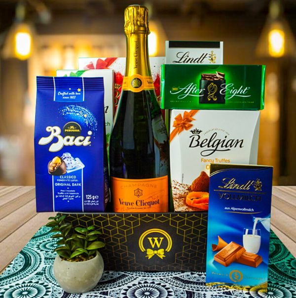 Veuve Cliquot Champagne Gift Basket