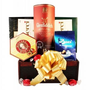 The Touch of Dufftown – Glenfiddich – Rosh Hashanah Gift Basket Europe