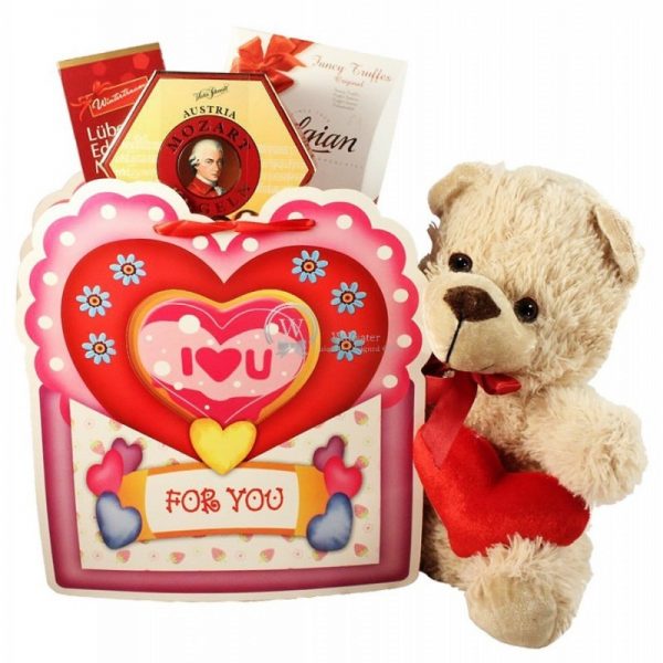 Hugs and Kisses – Romantic Gift Set