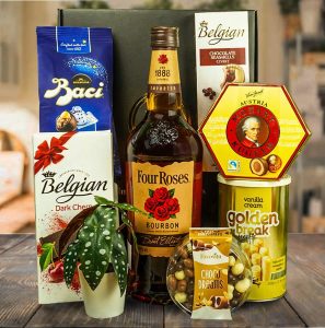 Treasures Of Four Roses Bourbon by Walwater Gifts Europe