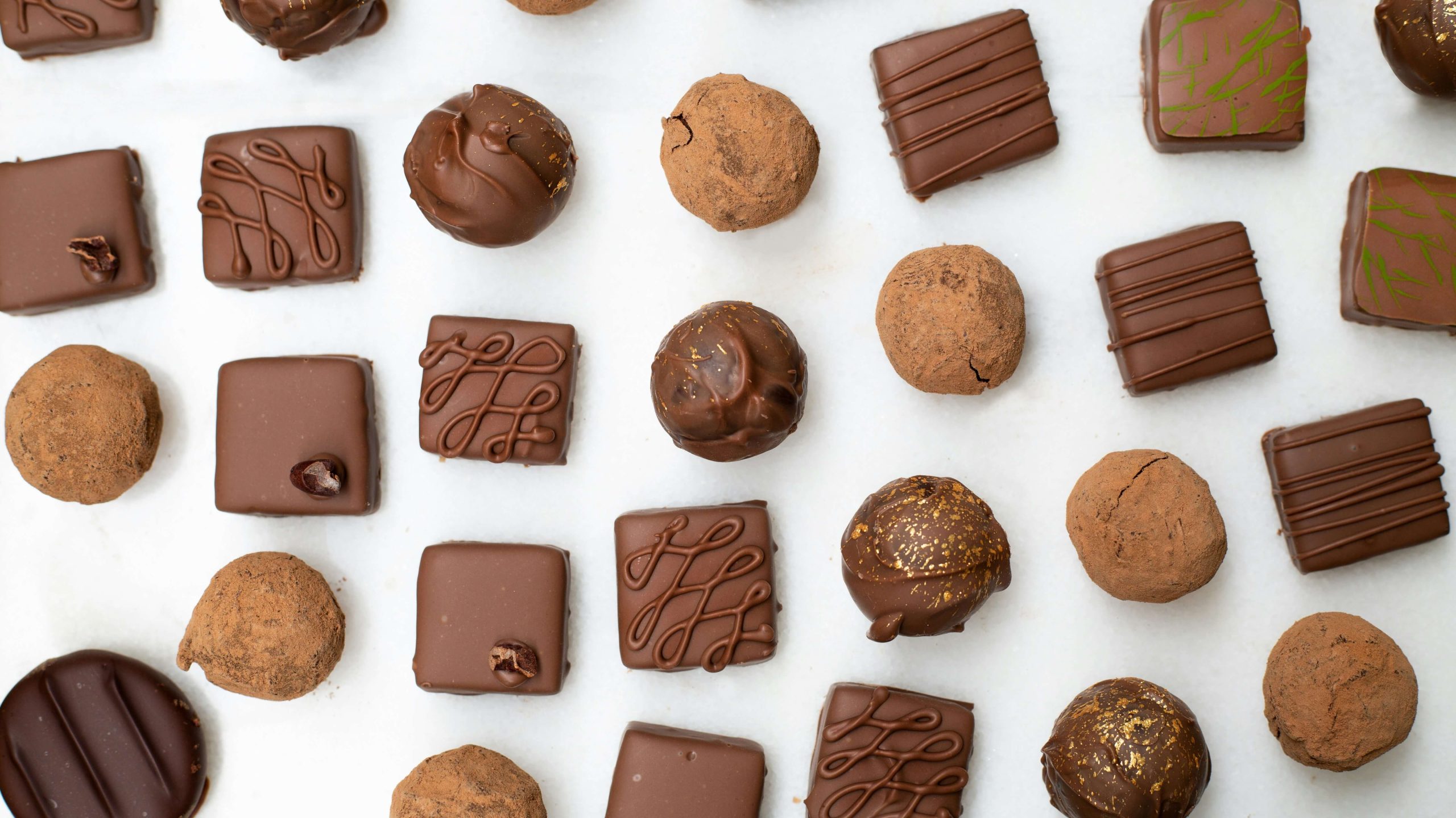 chocolate hampers delivery to Europe