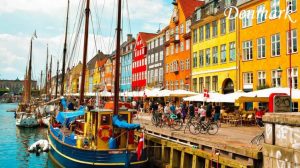 send-gift-baskets-to-denmark-1024x575